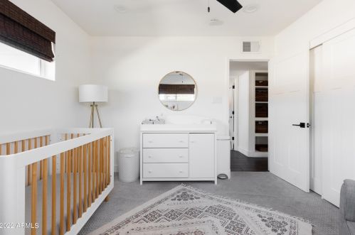 5744 12 St, Phoenix AZ 85086-7351 exterior