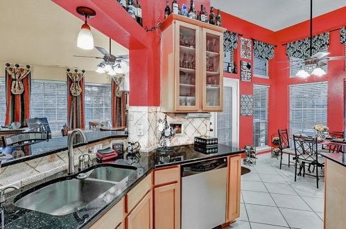 5352 Warm Springs Trl, Fort Worth TX  76137-3922 exterior