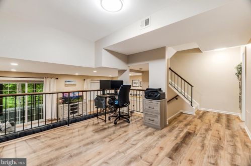 11710 Dry River Ct, Herndon VA  20191-2964 exterior