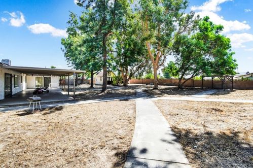 762 Peach St, San Jacinto CA  92583-2804 exterior