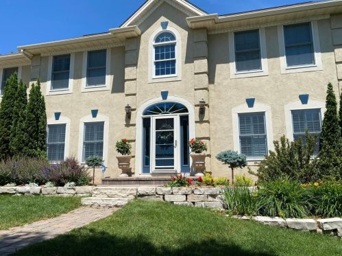 5854 Burke Trl, South Saint Paul, MN 55076-1583