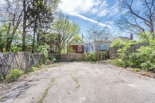 235 Emming St, Cincinnati OH 45219-1464 exterior