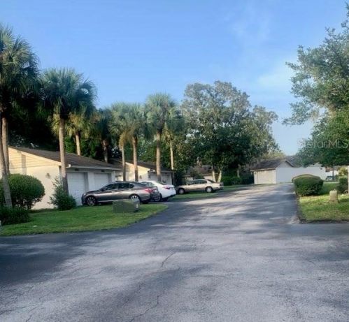 1427 Oak Pl, Apopka, FL 32712-2016