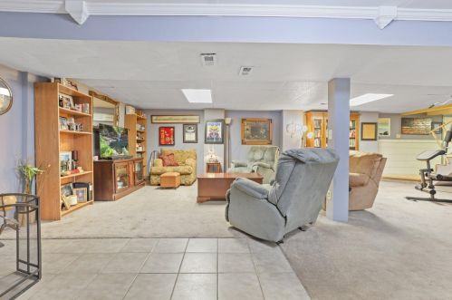 3037 Debord Rd, Chillicothe, OH 45601-9068