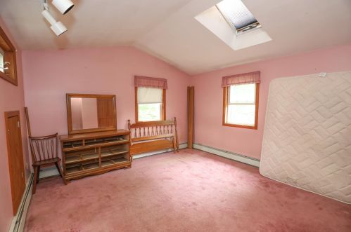 16 Fordway Rd, Raymond NH  03077-2459 exterior