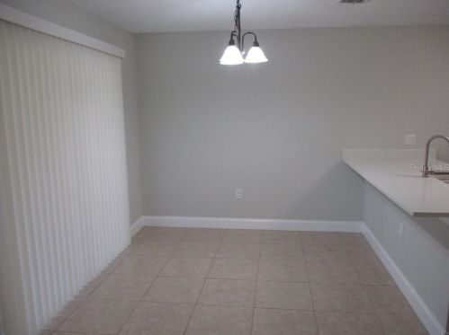 5662 Minaret Ct, Orlando FL  32821-8121 exterior