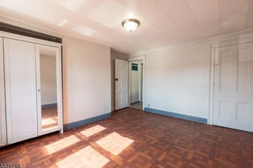 224 Chestnut St, Newark NJ 07105-1576 exterior