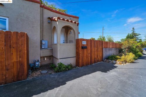 18448 Standish Ave, Hayward CA  94541-1323 exterior