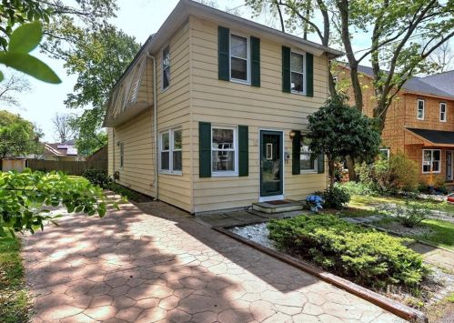 19 Oakdale St, Milford, CT 06460-5836