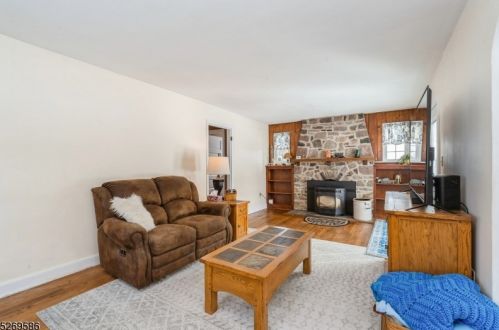 1060 County Road 523, Flemington NJ  08822-7038 exterior