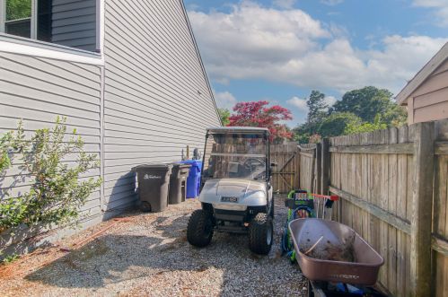 1404 School House Rd, Mount Pleasant SC  29464-3844 exterior