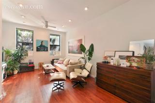 303 4th St, Brooklyn, NY 11211-4695