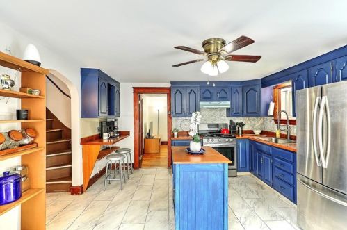 1990 New London Tpke, Coventry RI  02816-4404 exterior