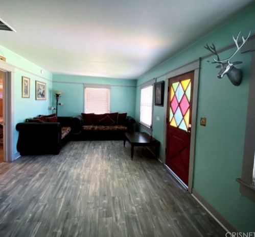 330 Highland Dr, Bakersfield, CA 93308-2427