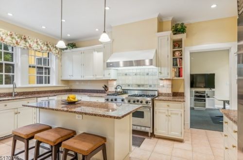 333 Park St, Montclair NJ  07043-2239 exterior