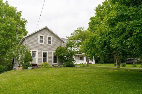 244 Payne Ave, Sugar Grove Lake, OH 44833-2020