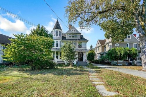 111 Highland Ave, Middletown, NY 10940-4712