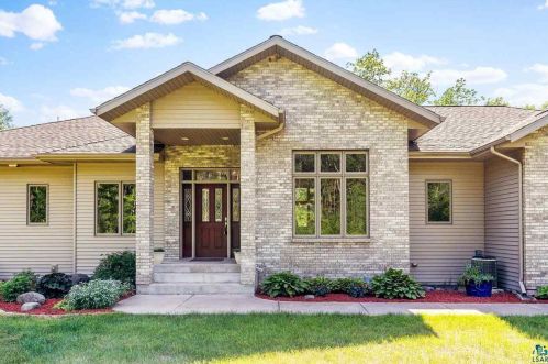 6165 Lakewood Rd, Duluth, MN 55804-9618