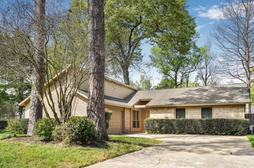 3203 Silver Falls Dr, Humble TX  77339-1939 exterior