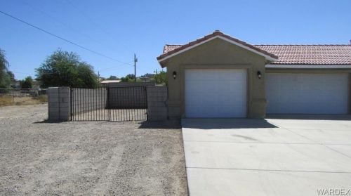 2001 Primavera Plz, Bullhead City, AZ 86426-6606