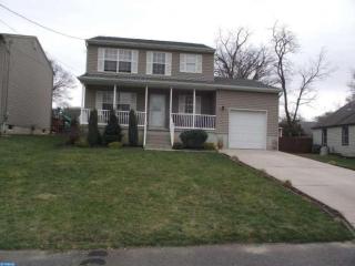 389 Marion Ave, West Deptford NJ  08093-2126 exterior