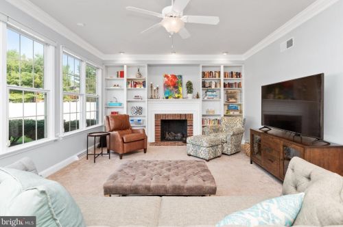 5915 Westover Dr, Navy Sup Dpt PA  17050-6871 exterior