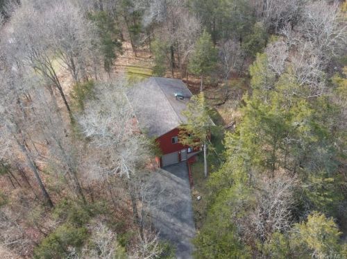 16 James St, Washingtonville NY  10992-1406 exterior