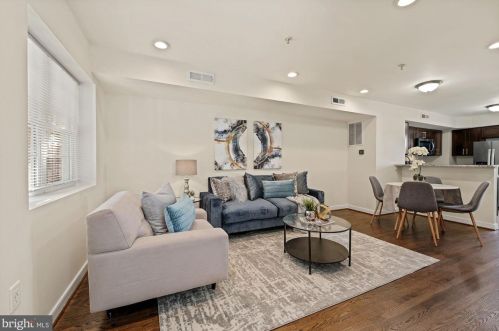 550 Foxhall Pl, Washington, DC 20032-3716