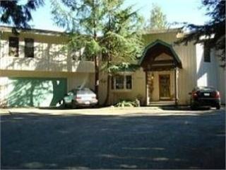 4548 Tolt River Rd, Lake Joy, WA 98014-6206