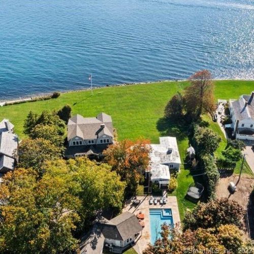 39 Great Wight Way, Niantic, CT 06357-3739