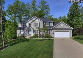 1291 River Run Dr, Macedonia, OH 44056-2378