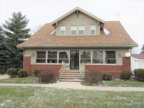 106 Smith St, Hicksville OH  43526-1111 exterior