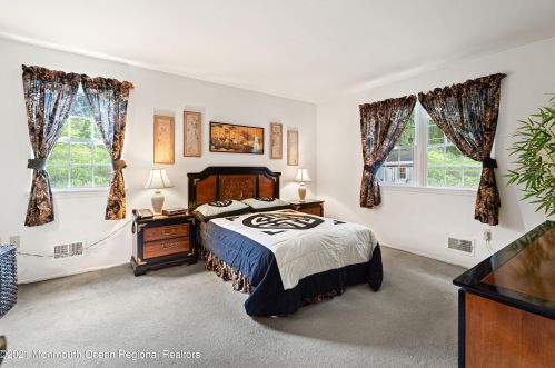 38 Jeanette St, Berkeley Township NJ  08721-3517 exterior