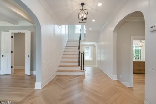 71 Llewellyn Rd, Montclair NJ  07042-2030 exterior