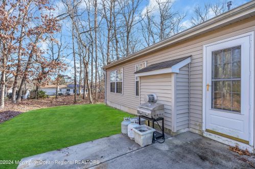 18 Portebello Rd, Jackson Twp NJ  08527-3934 exterior