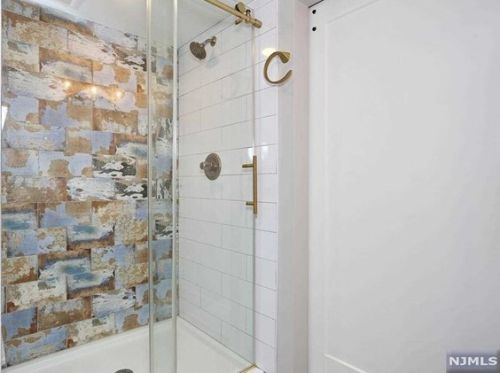 38 Radburn Rd, Ridgewood NJ  07452-3417 exterior