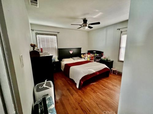 5438 Coke Ave, Lakewood CA  90712-1626 exterior