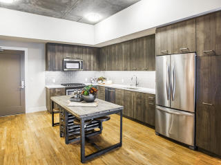 825 Marshall St, Redwood City CA  94063-1924 exterior