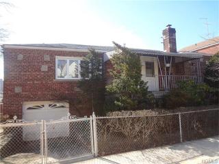 1330 Waring Ave, Bronx, NY 10469-5741