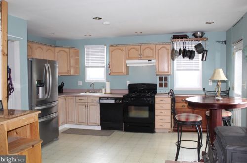 128 Chestnut Ave, Camden NJ  08107-2207 exterior