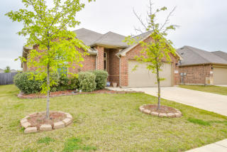 1305 Hearthstone Dr, Burleson TX  76028-0324 exterior