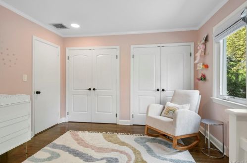 40 Hillandale Rd, Rye Brook NY  10573-1705 exterior