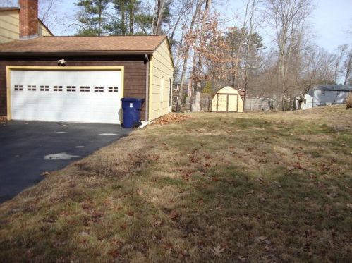 21 Lea Dr, North Kingstown, RI 02852-2423