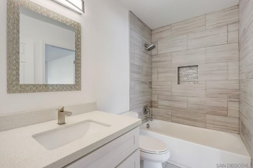 3443 Los Mochis Way, Oceanside CA  92056-4751 exterior