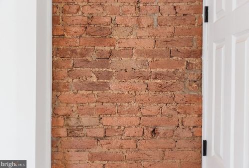 24 New St, Lancaster PA  17602-2047 exterior