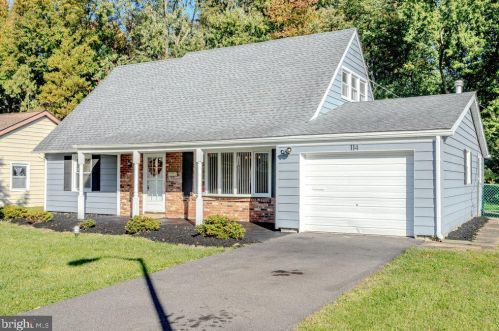 114 Eastbrook Ln, Willingboro, NJ 08046-2225