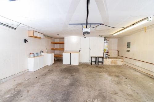 734 Moby Dick Ln, Oxnard CA 93030-6768 exterior