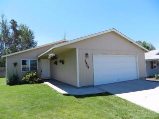 2904 Pumice Ave, Eagle Crest, OR 97756-7701