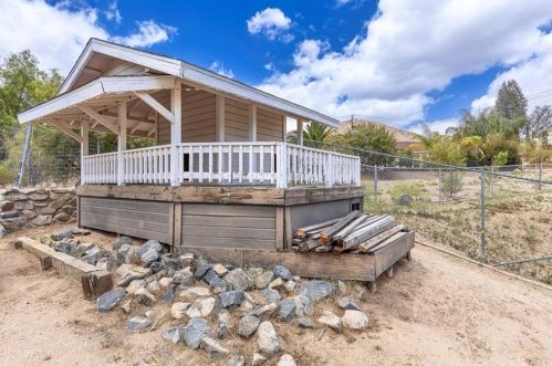 22531 Lost Rd, Wildomar CA 92595-8392 exterior