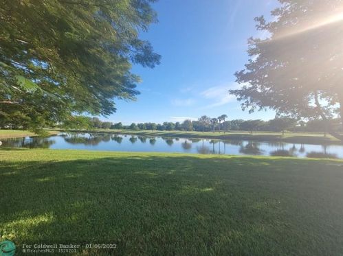 8302 Mooring Cir, Boynton Beach, FL 33472-2308